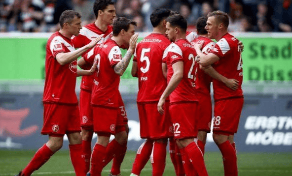 包含清晨突围战来临；毕尔巴鄂竞技围绕德国杯再遭质疑；引发热议；控场能力受关注的词条开云中国官网APP