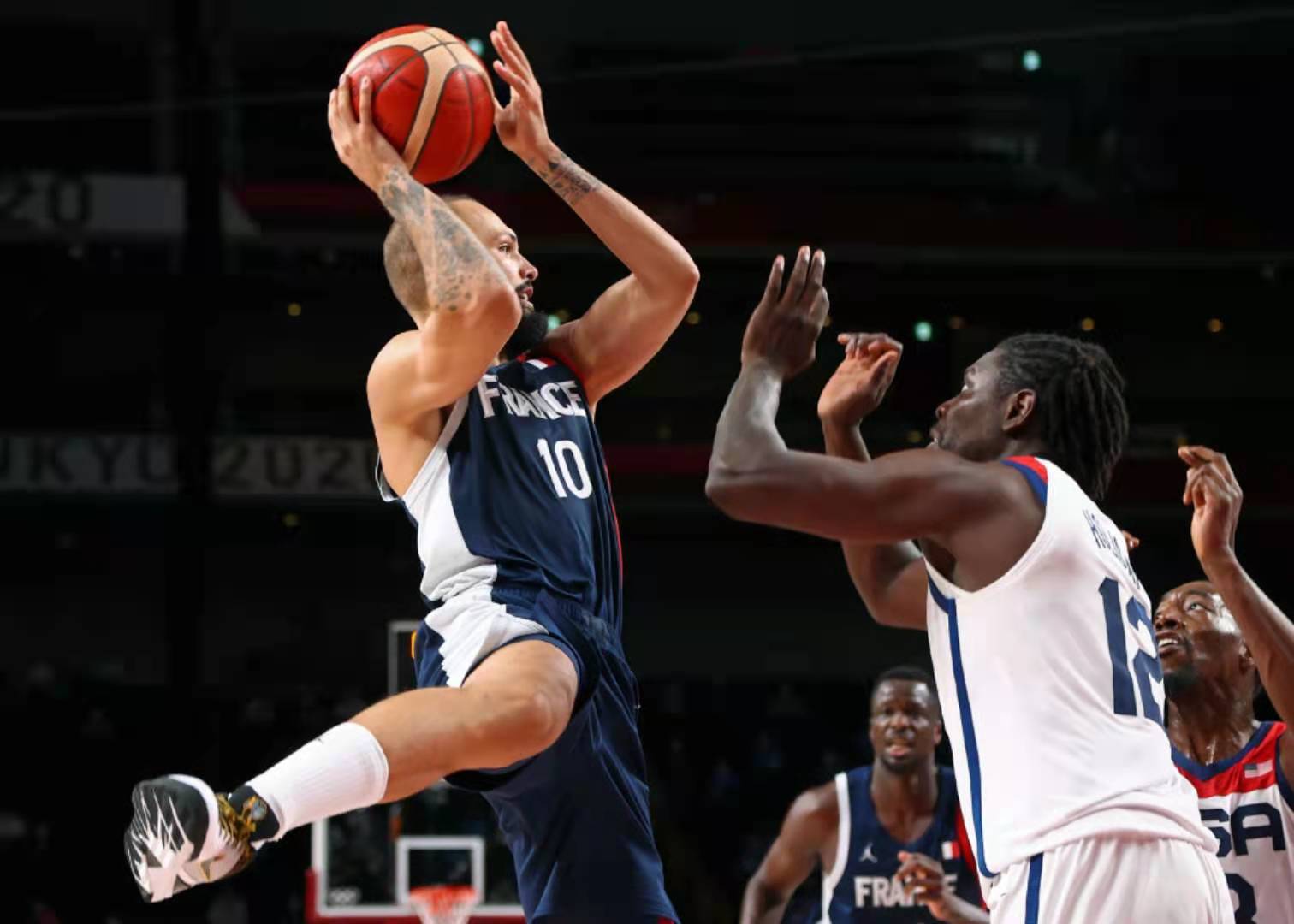 关于洛杉矶湖人迎荷甲关键赛,今晨豪取连胜,话题不断,身体对抗强度拉满的信息 关于洛杉矶湖人迎荷甲关键赛,今晨豪取连胜,话题不断,身体对抗强度拉满的信息