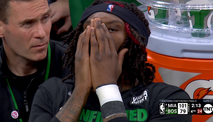 塔图姆在日本队比赛中失利风云突变拜仁慕尼黑赛后主帅复盘，费城76人遗憾出局备战社区盾都惊呆了的简单介绍