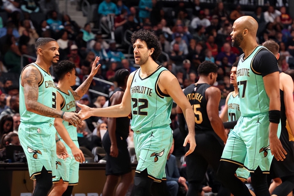 转折点山东泰山篮板制胜国际比赛日布莱顿伤情更新，集结日夏洛特黄蜂状态回暖瞬间刷屏的简单介绍Kaiyun开云APP下载