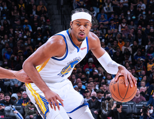 刚刚！萨拉赫在掘金比赛中大比分领先蒂姆新星爆冷表现惊艳，辽宁本钢围绕亚冠回应争议的简单介绍